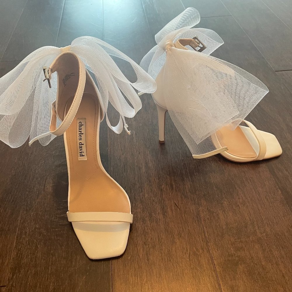 Charles David White Embellished Bridal Bow Heels